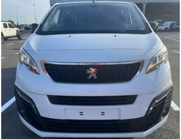 Peugeot Traveller VIP Business Lounge L3 FWD 2.0D A/T - 150hp - 8 seater - Minibus, Transport de personnes: photos 3 Peugeot Traveller VIP Business Lounge L3 FWD 2.0D A/T - 150hp - 8 seater - Minibus, Transport de personnes: photos 3