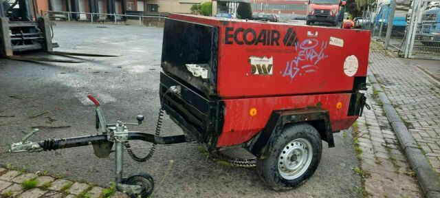 Doosan F 30 - Compresseur d'air: photos 1 Doosan F 30 - Compresseur d'air: photos 1