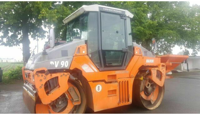 Hamm DV90 VO mit Streuer Klima German Maschine - Compacteur: photos 1 Hamm DV90 VO mit Streuer Klima German Maschine - Compacteur: photos 1