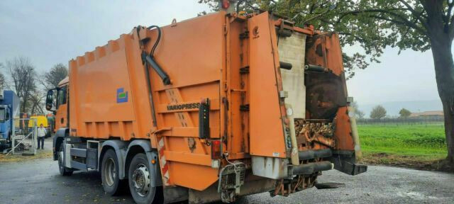 MAN 26.320 Müllwagen Faun Variopress - Benne à ordures ménagères: photos 4 MAN 26.320 Müllwagen Faun Variopress - Benne à ordures ménagères: photos 4