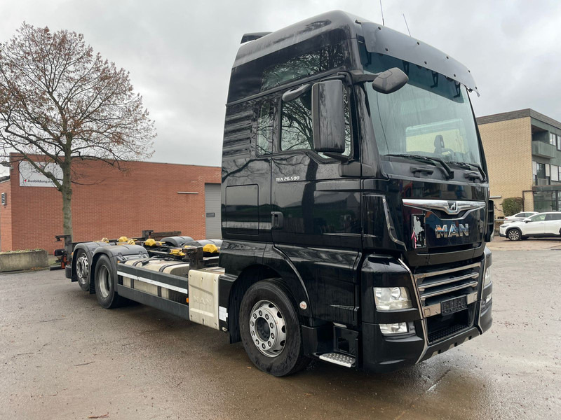 MAN 26.500 XXK BDF Vollausst. - Camion porte-conteneur/ Caisse mobile: photos 1 MAN 26.500 XXK BDF Vollausst. - Camion porte-conteneur/ Caisse mobile: photos 1