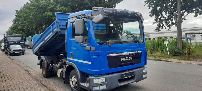 MAN TGL10.180K 12.180K 4x2 Kipper AHK Diff/Sperre - Camion benne: photos 2 MAN TGL10.180K 12.180K 4x2 Kipper AHK Diff/Sperre - Camion benne: photos 2