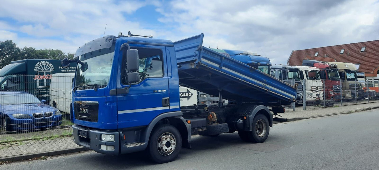 MAN TGL10.180K 12.180K 4x2 Kipper AHK Diff/Sperre - Camion benne: photos 1 MAN TGL10.180K 12.180K 4x2 Kipper AHK Diff/Sperre - Camion benne: photos 1