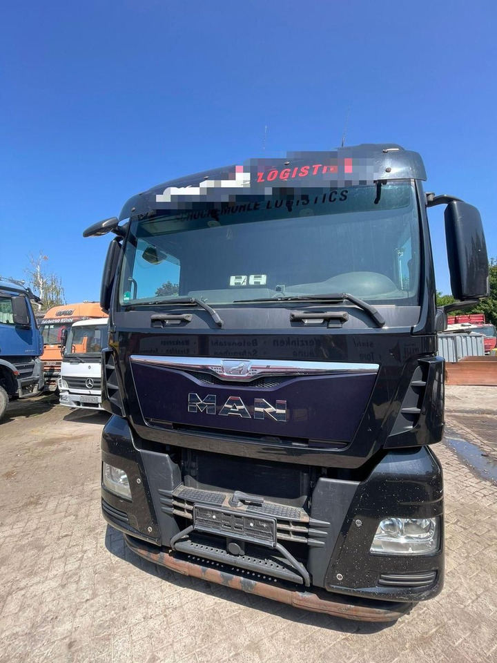 MAN TGX 26.440 6x2 LLW Pritsche mit Kran Palfinge - Camion plateau: photos 1 MAN TGX 26.440 6x2 LLW Pritsche mit Kran Palfinge - Camion plateau: photos 1