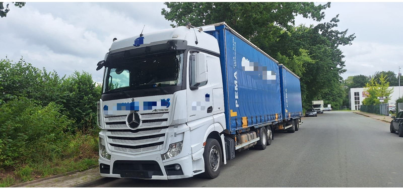 Mercedes-Benz 2642 BDF - Camion à rideaux coulissants: photos 3 Mercedes-Benz 2642 BDF - Camion à rideaux coulissants: photos 3