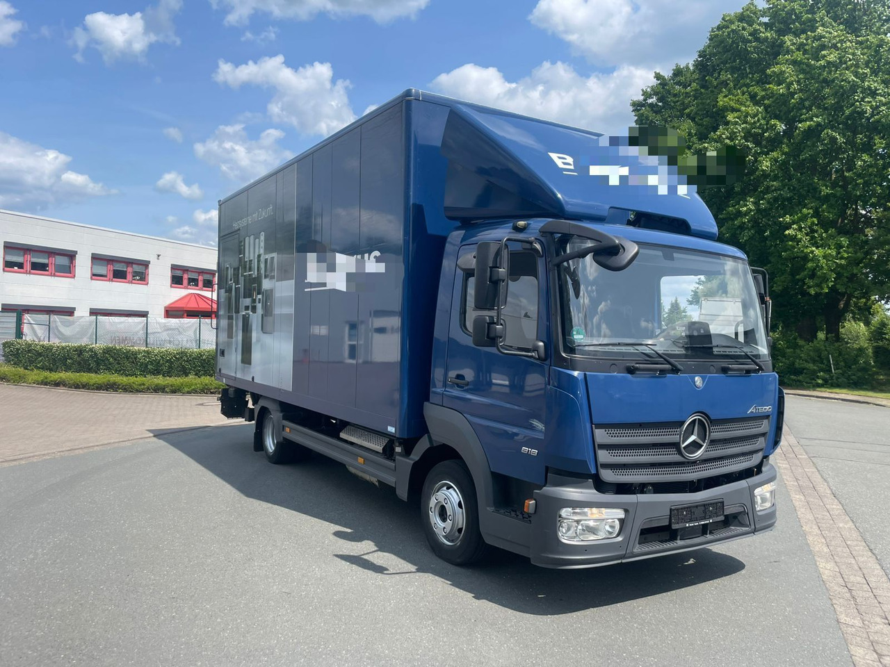 Mercedes-Benz 818 Koffer mit LBW - Fourgon grand volume: photos 2 Mercedes-Benz 818 Koffer mit LBW - Fourgon grand volume: photos 2