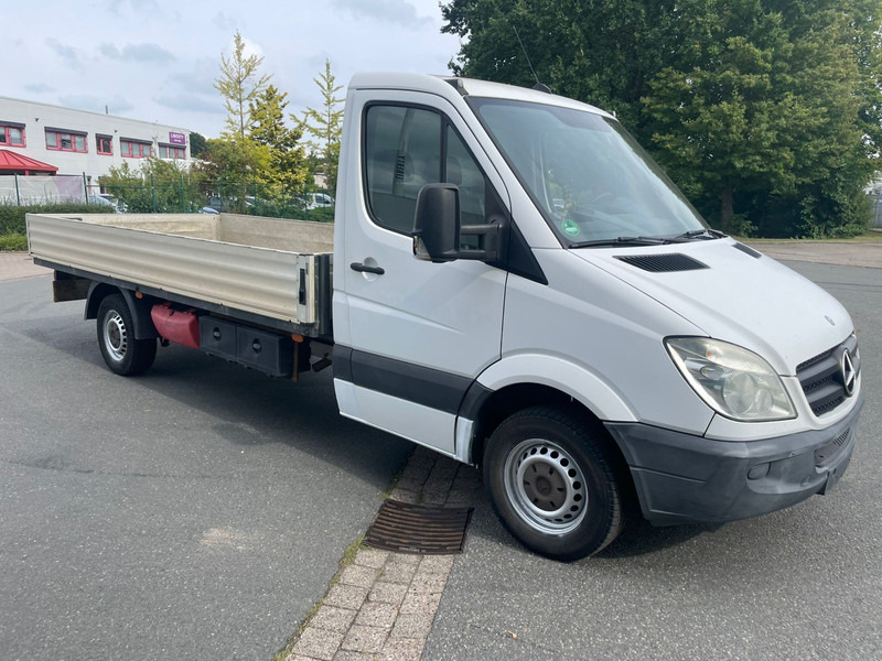 Mercedes-Benz Sprinter 316 - Utilitaire plateau: photos 1 Mercedes-Benz Sprinter 316 - Utilitaire plateau: photos 1