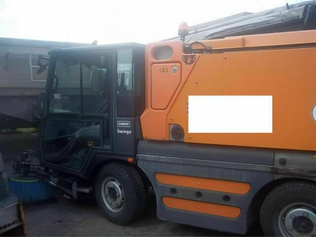 Schmidt Compact 200 German Maschine - Balayeuse de voirie: photos 2 Schmidt Compact 200 German Maschine - Balayeuse de voirie: photos 2