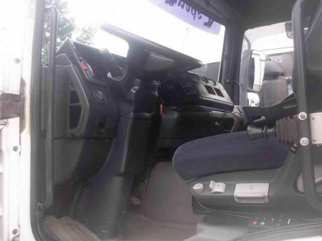 MAN 18.430TGA XXL Euro4 Anloger Tacho Vollausst - Tracteur routier: photos 4 MAN 18.430TGA XXL Euro4 Anloger Tacho Vollausst - Tracteur routier: photos 4