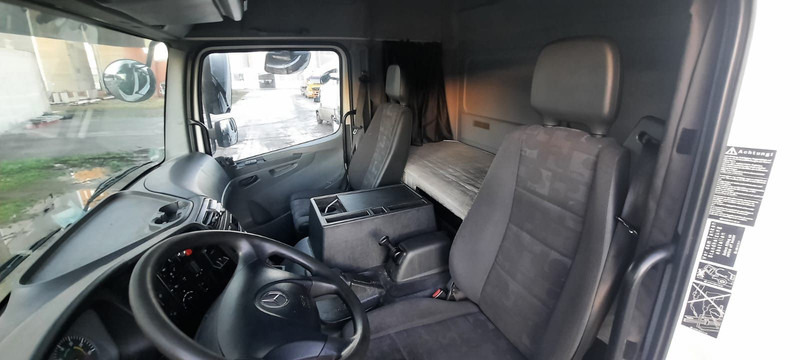 Mercedes-Benz 1824 LS G.Haus/Hochdach Klima - Tracteur routier: photos 4 Mercedes-Benz 1824 LS G.Haus/Hochdach Klima - Tracteur routier: photos 4