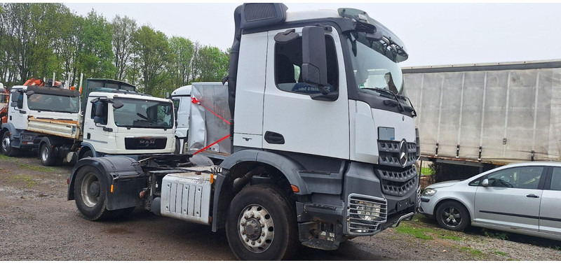 Mercedes-Benz 1840 HD 4x4 Arocs - Tracteur routier: photos 2 Mercedes-Benz 1840 HD 4x4 Arocs - Tracteur routier: photos 2