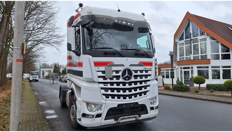 Mercedes-Benz 1845 Arocs 4x4 HD 1-Hand - Tracteur routier: photos 2 Mercedes-Benz 1845 Arocs 4x4 HD 1-Hand - Tracteur routier: photos 2