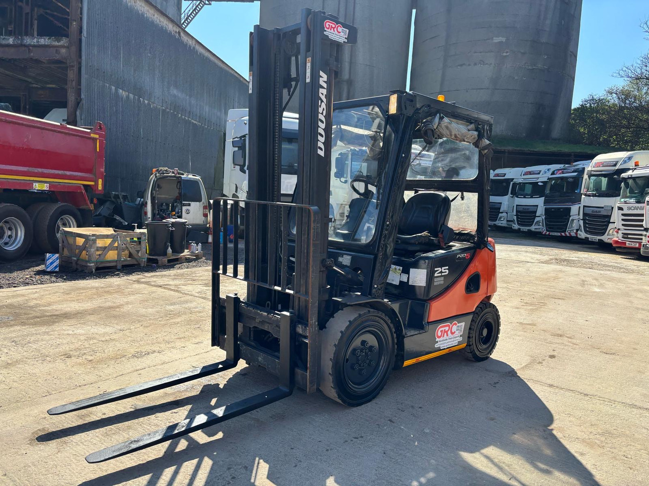 Chariot élévateur diesel 2012 DOOSAN D25S-5 Forklift: photos 10
