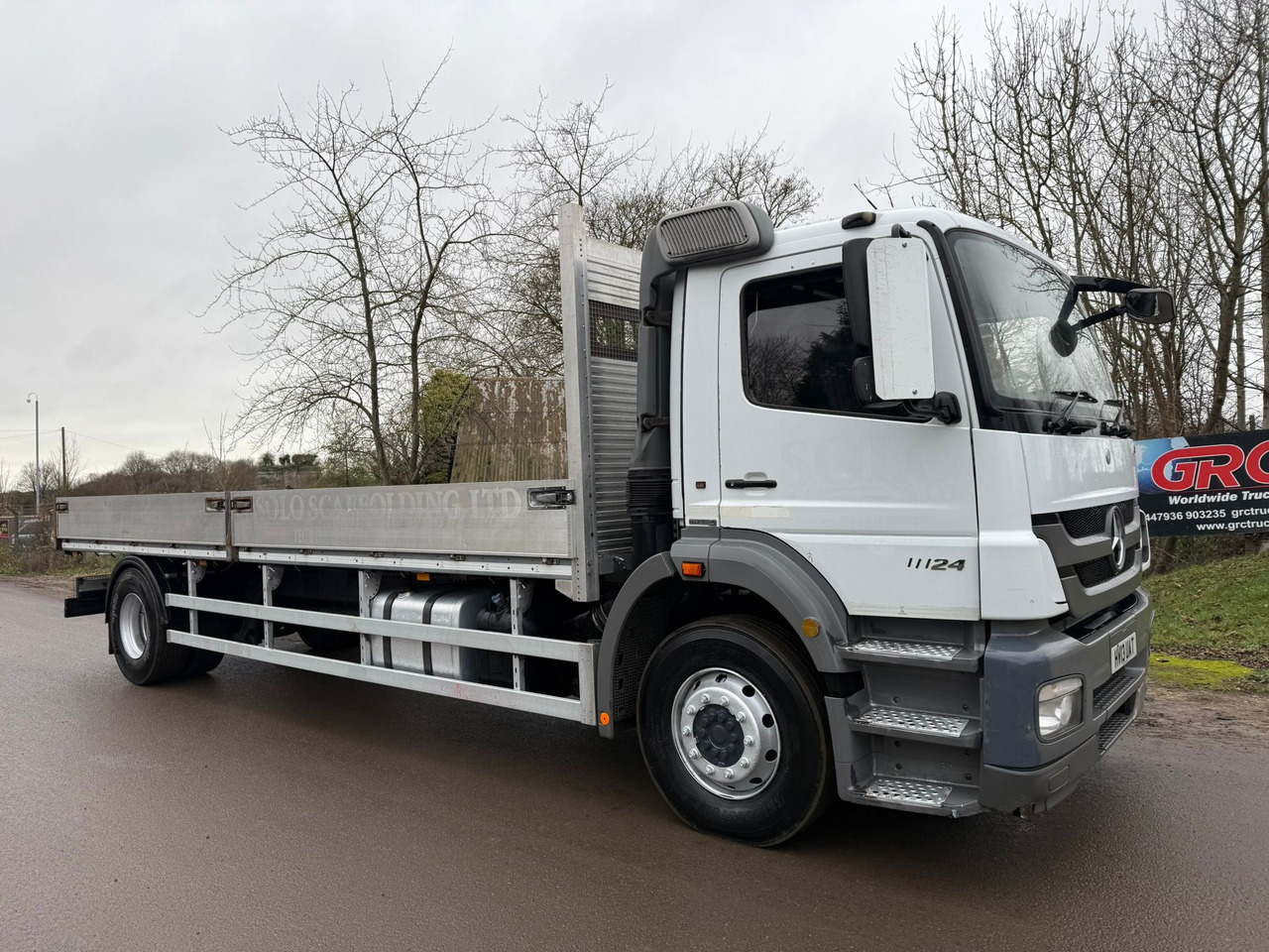 2013 Mercedes Axor 1824 Dropside Truck - Camion plateau: photos 2 2013 Mercedes Axor 1824 Dropside Truck - Camion plateau: photos 2