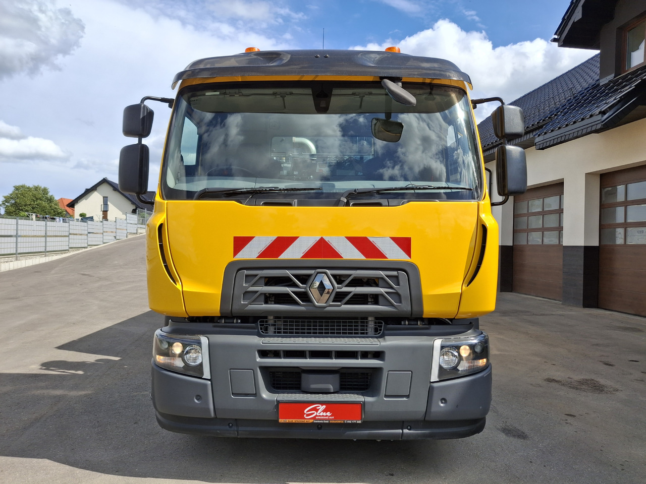 RENAULT C280 Kehrmaschine Zamiatarka SEMAT Zoeller FAUN Karcher L/R 2 Motoren 2018r 740 Mth Euro 6 - Balayeuse de voirie: photos 2 RENAULT C280 Kehrmaschine Zamiatarka SEMAT Zoeller FAUN Karcher L/R 2 Motoren 2018r 740 Mth Euro 6 - Balayeuse de voirie: photos 2