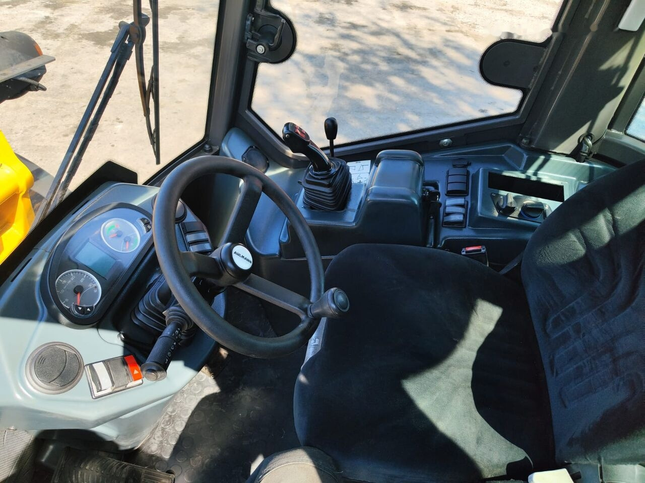 Chargeuse sur pneus Mecalac AX 1000: photos 12 Chargeuse sur pneus Mecalac AX 1000: photos 12