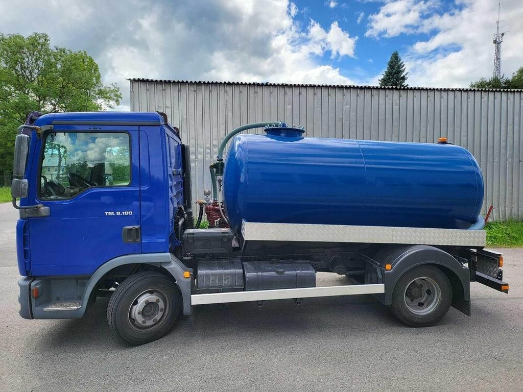 MAN TGL 8.180 4X2 VACUUM 4m³ - Camion vidangeur: photos 2 MAN TGL 8.180 4X2 VACUUM 4m³ - Camion vidangeur: photos 2