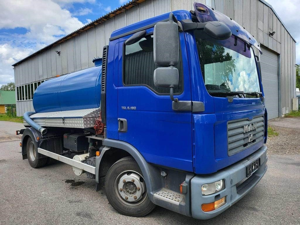 MAN TGL 8.180 4X2 VACUUM 4m³ - Camion vidangeur: photos 5 MAN TGL 8.180 4X2 VACUUM 4m³ - Camion vidangeur: photos 5