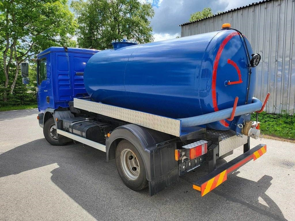 MAN TGL 8.180 4X2 VACUUM 4m³ - Camion vidangeur: photos 3 MAN TGL 8.180 4X2 VACUUM 4m³ - Camion vidangeur: photos 3