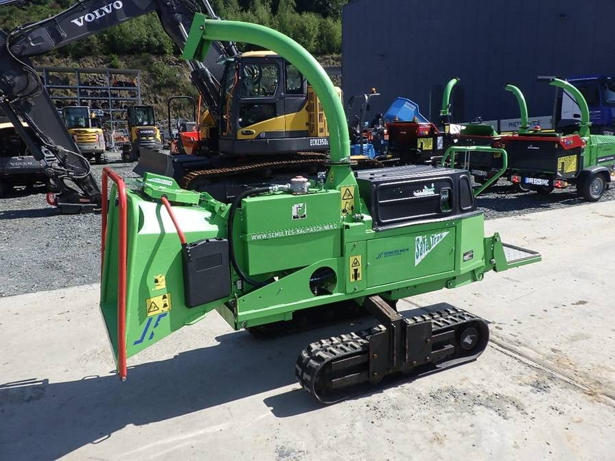 Greenmech SafeTrak STC 16-23 - Broyeur de végétaux: photos 1 Greenmech SafeTrak STC 16-23 - Broyeur de végétaux: photos 1