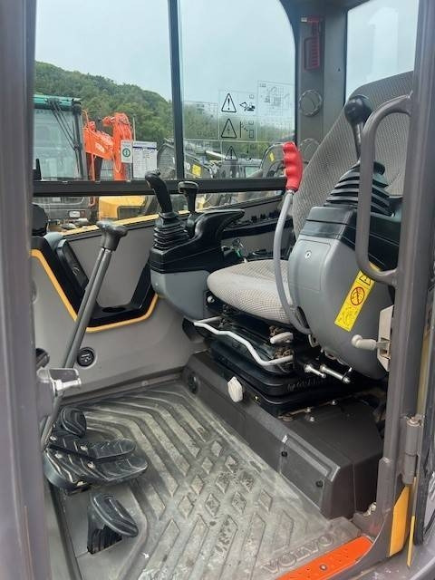Mini pelle Volvo ECR 58 D: photos 8