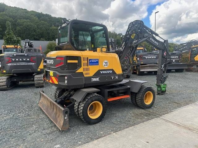 Volvo EW 60 E - Pelle sur pneus: photos 5 Volvo EW 60 E - Pelle sur pneus: photos 5