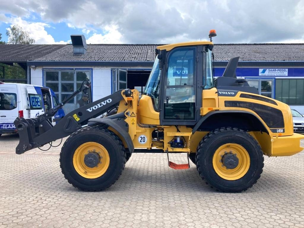 Volvo L 45 H - Chargeuse sur pneus: photos 1 Volvo L 45 H - Chargeuse sur pneus: photos 1