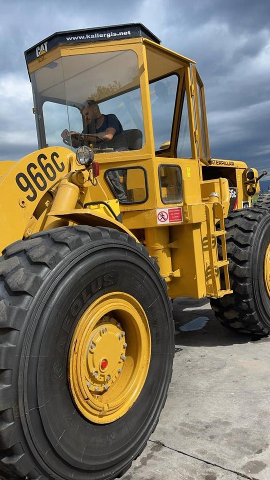 Chargeuse sur pneus CAT 966 C: photos 27 Chargeuse sur pneus CAT 966 C: photos 27
