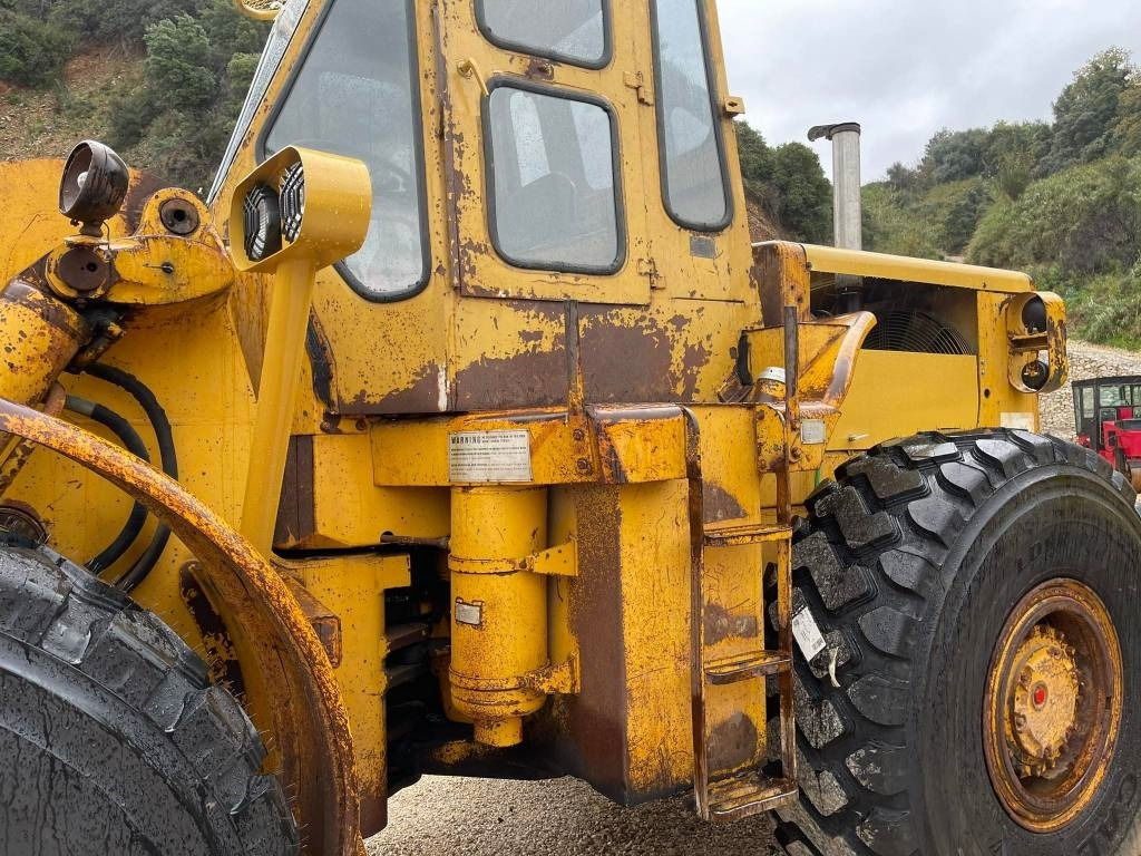 Chargeuse sur pneus CAT 966C: photos 6 Chargeuse sur pneus CAT 966C: photos 6