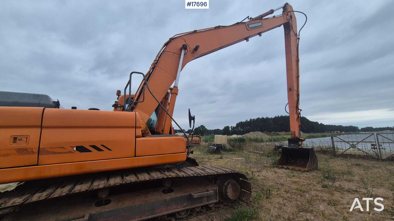 Pelle sur chenille 2006 Doosan  DX 300 LC: photos 6