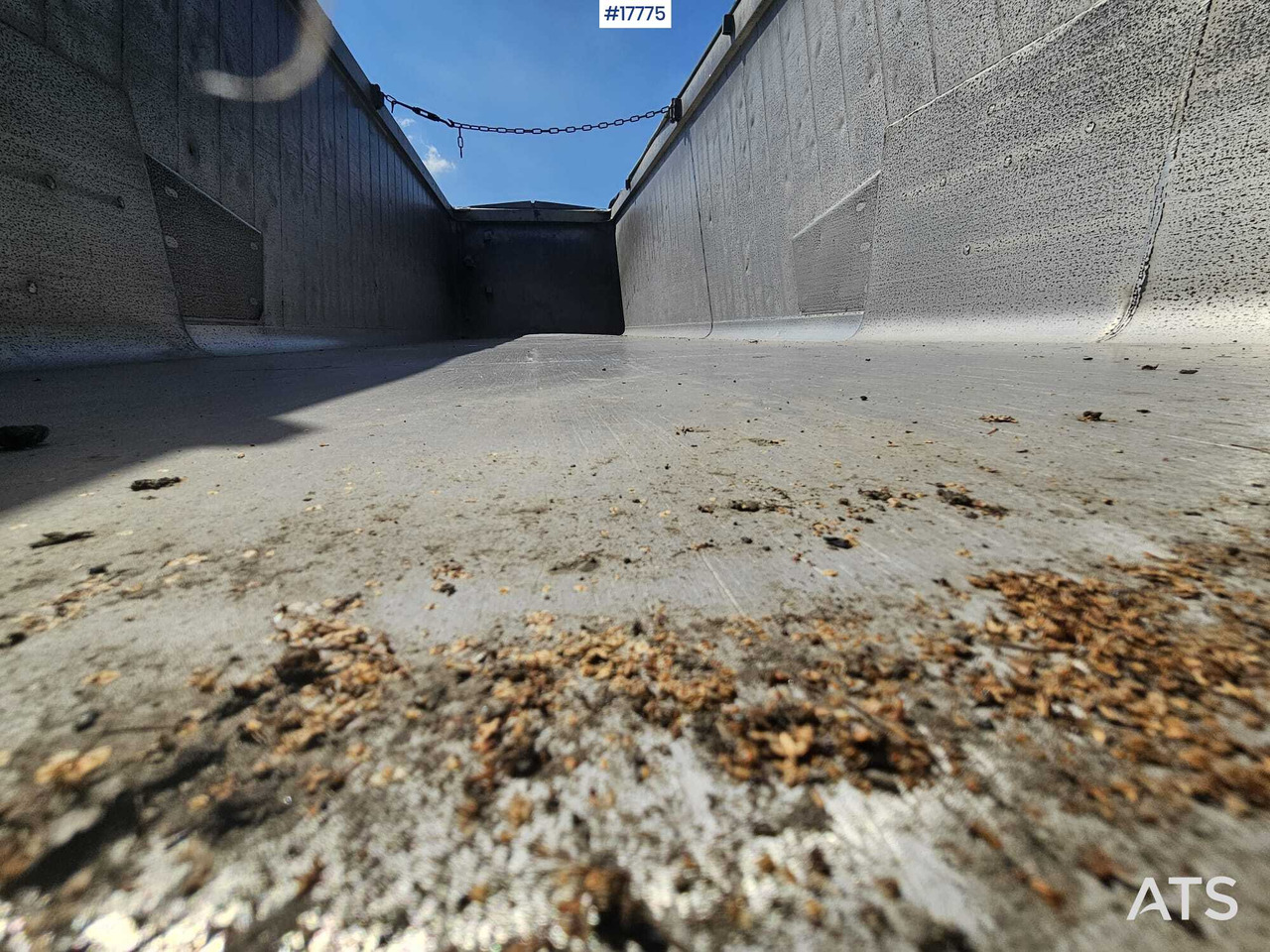 2013 Schmitz SKI 24 — crédit-bail 2013 Schmitz SKI 24: photos 15 2013 Schmitz SKI 24 — crédit-bail 2013 Schmitz SKI 24: photos 15