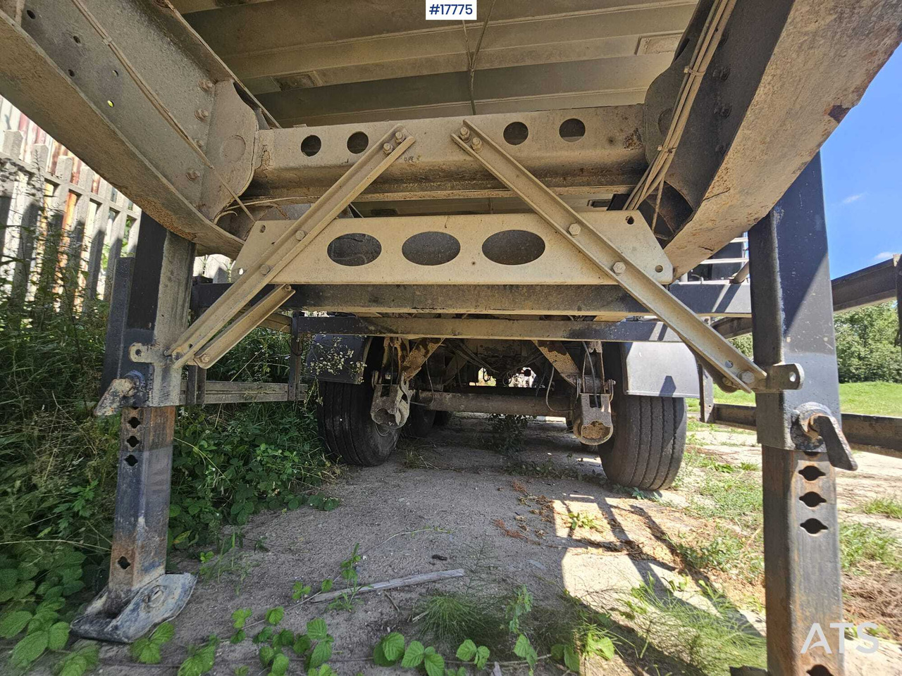 2013 Schmitz SKI 24 — crédit-bail 2013 Schmitz SKI 24: photos 12 2013 Schmitz SKI 24 — crédit-bail 2013 Schmitz SKI 24: photos 12