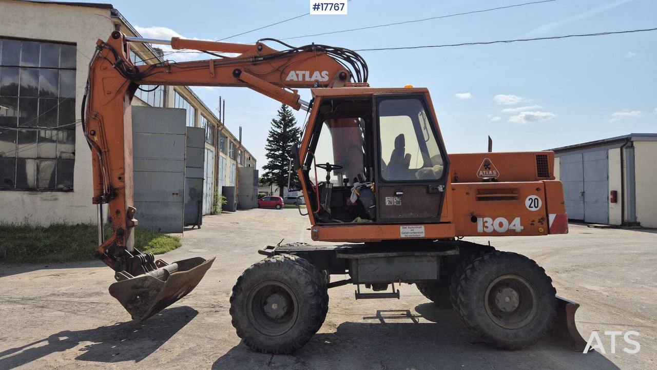 ATLAS 1304 wheeled excavator (1993) - Pelle sur pneus: photos 5 ATLAS 1304 wheeled excavator (1993) - Pelle sur pneus: photos 5
