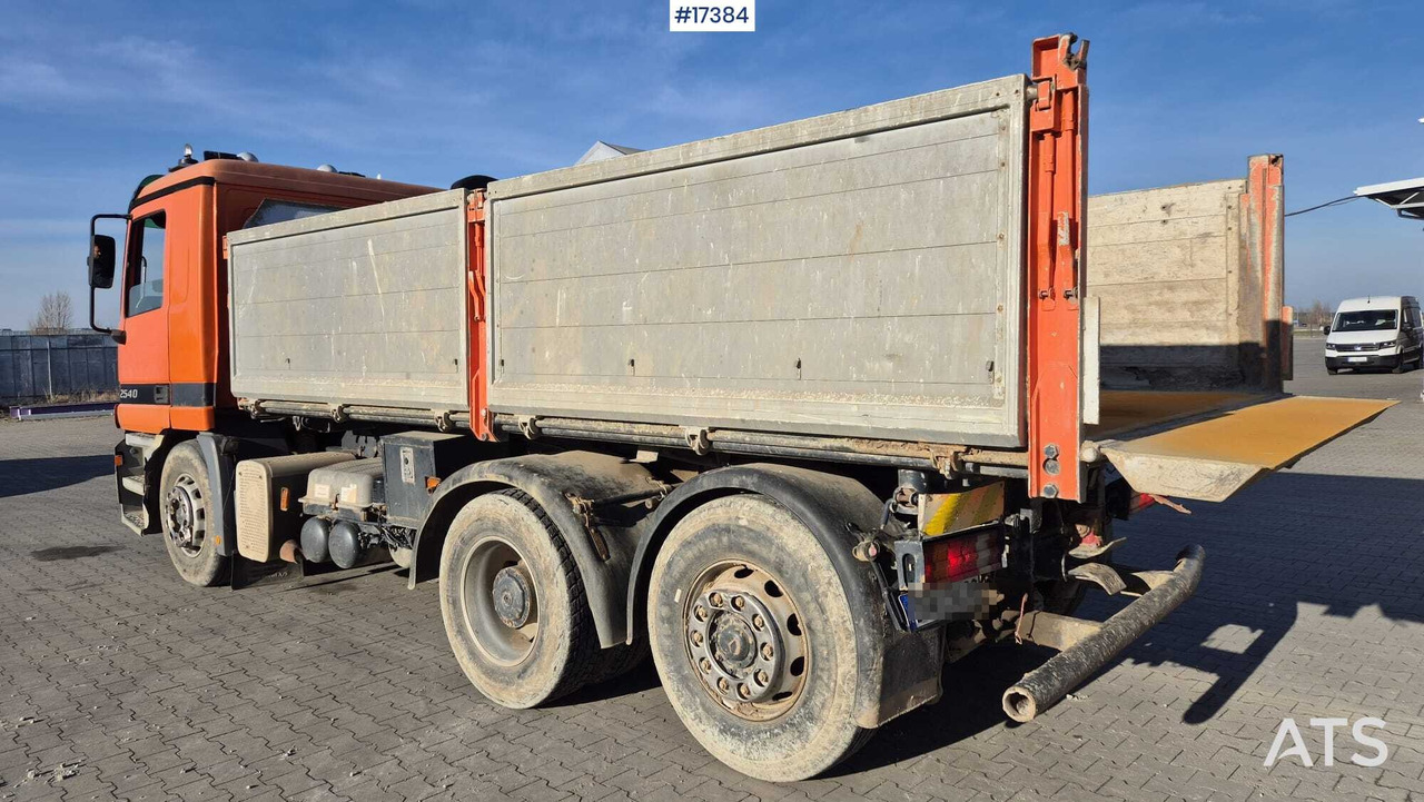 Camion benne Three-axle tipper MERCEDES-BENZ ACTROS 2540 (1997): photos 6