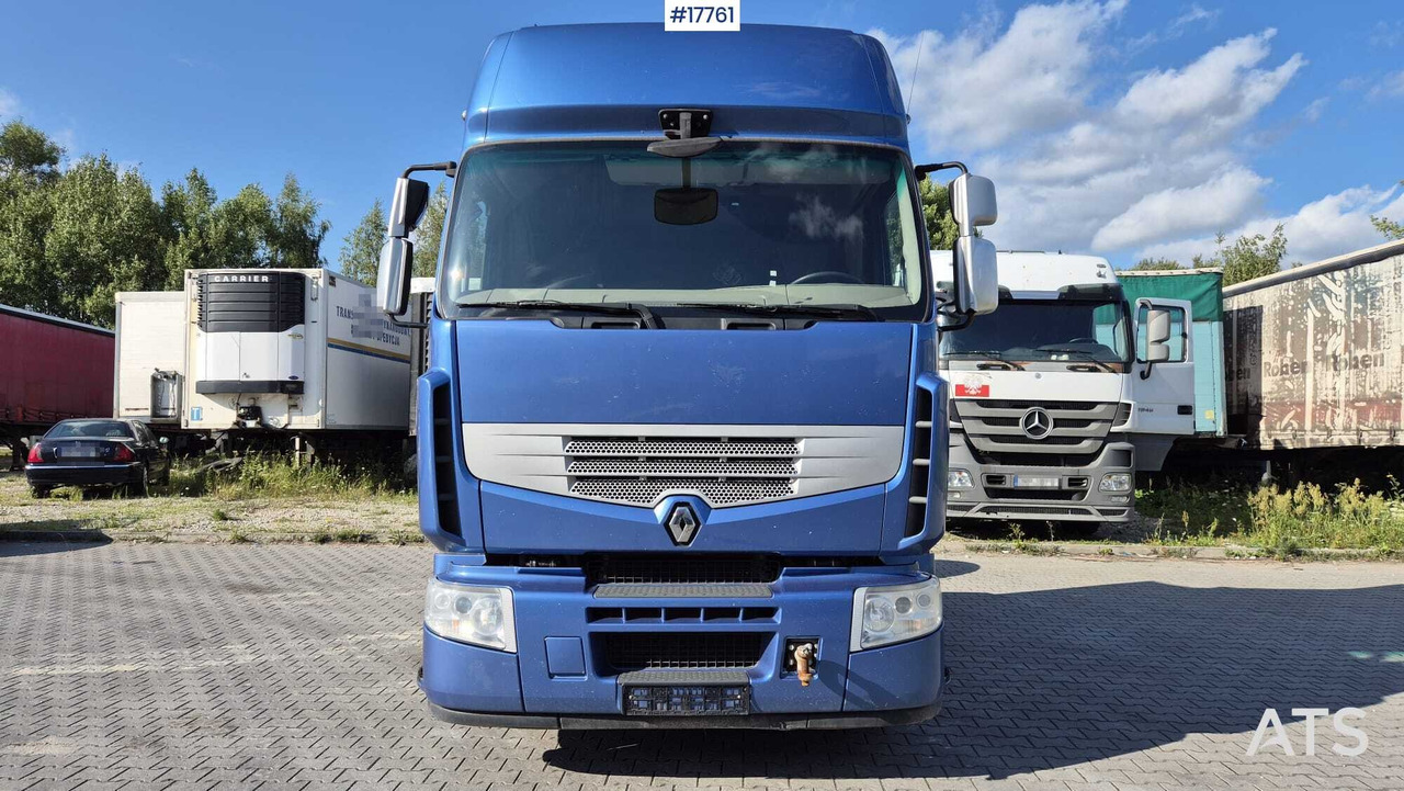 Tractor unit RENAULT PREMIUM 460 (2011) - Tracteur routier: photos 2 Tractor unit RENAULT PREMIUM 460 (2011) - Tracteur routier: photos 2