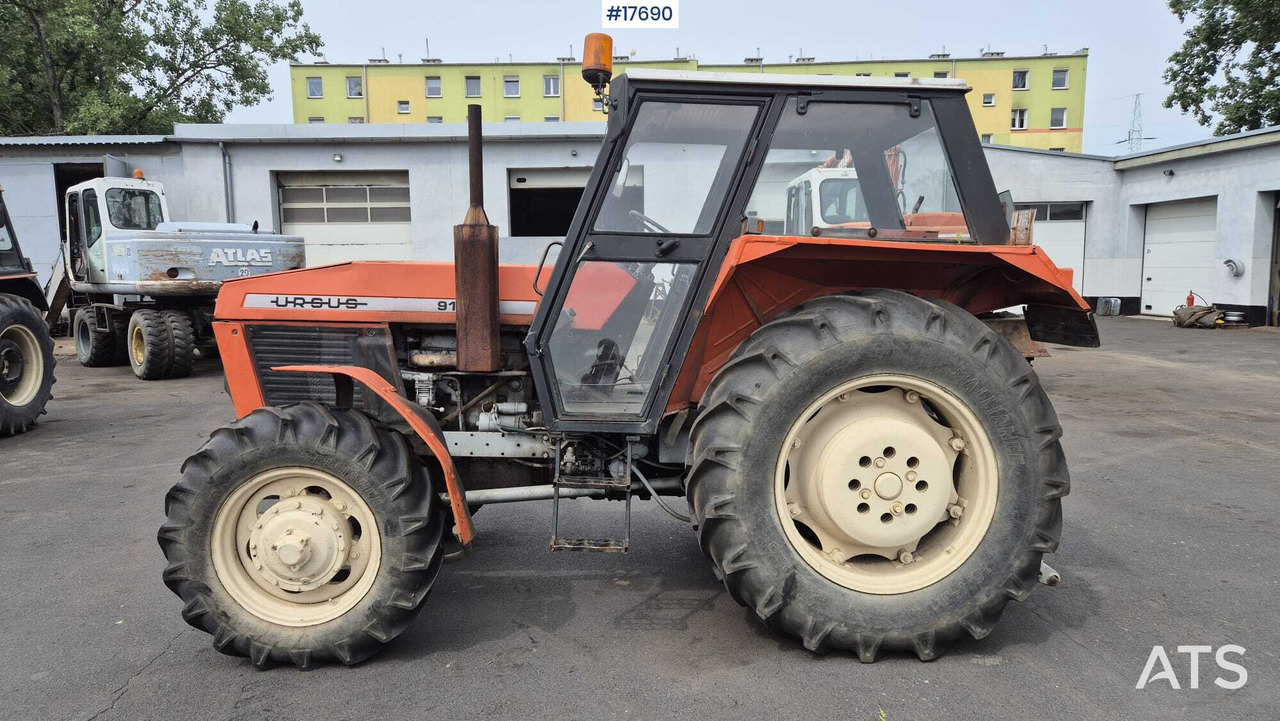 URSUS 914 tractor (1989) - Tracteur agricole: photos 4 URSUS 914 tractor (1989) - Tracteur agricole: photos 4