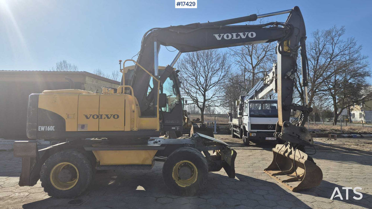 Wheel Excavator VOLVO EW160C (2010) - Pelle sur pneus: photos 3 Wheel Excavator VOLVO EW160C (2010) - Pelle sur pneus: photos 3