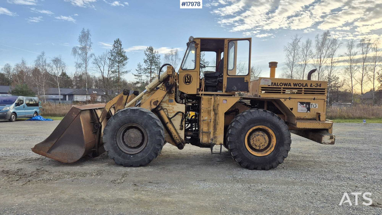 Wheel loader STALOWA WOLA K 34 (2004) - Chargeuse sur pneus: photos 5 Wheel loader STALOWA WOLA K 34 (2004) - Chargeuse sur pneus: photos 5