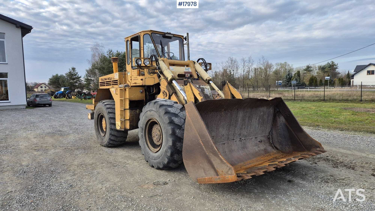 Wheel loader STALOWA WOLA K 34 (2004) - Chargeuse sur pneus: photos 1 Wheel loader STALOWA WOLA K 34 (2004) - Chargeuse sur pneus: photos 1