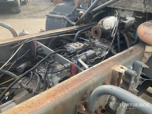 1999 Volvo FM12 8x4 Twin-Steer Cab and Chassis - Châssis cabine: photos 5 1999 Volvo FM12 8x4 Twin-Steer Cab and Chassis - Châssis cabine: photos 5