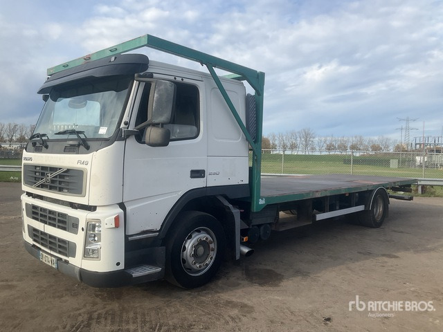 2002 Volvo FM42X6A456 4x2 Sleeper Flatbed Truck - Camion plateau: photos 1 2002 Volvo FM42X6A456 4x2 Sleeper Flatbed Truck - Camion plateau: photos 1
