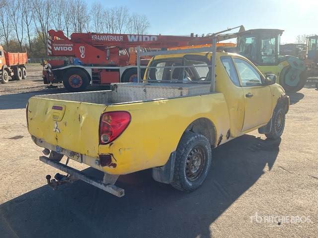 2006 Mitsubishi L200 4x4 Extended Cab Pickup - Pick-up: photos 4 2006 Mitsubishi L200 4x4 Extended Cab Pickup - Pick-up: photos 4