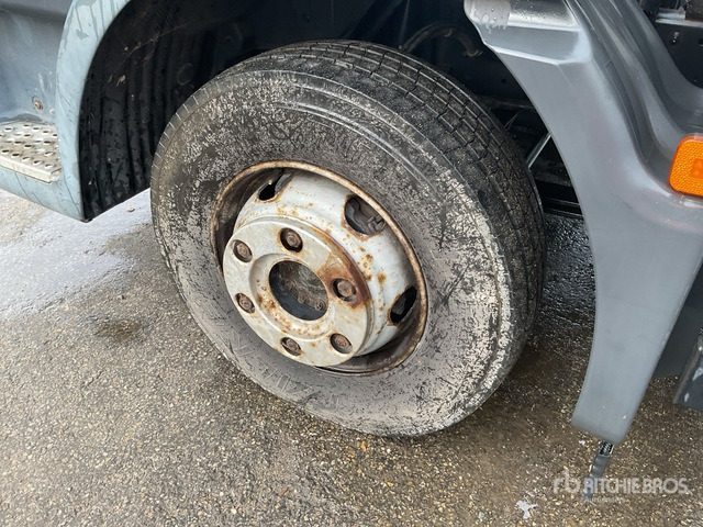 2007 MAN TGL12.210 4x2 Curtain Side Truck - Camion à rideaux coulissants: photos 5 2007 MAN TGL12.210 4x2 Curtain Side Truck - Camion à rideaux coulissants: photos 5