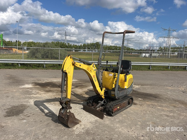 2011 Wacker Neuson 803 Mini Excavator: <6.6t - Mini pelle: photos 2 2011 Wacker Neuson 803 Mini Excavator: <6.6t - Mini pelle: photos 2