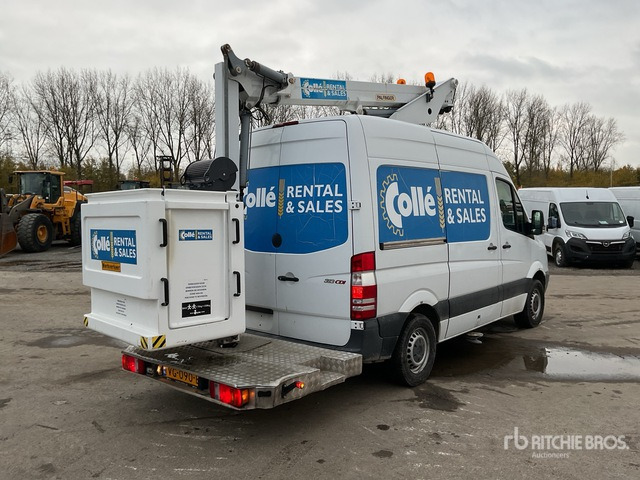 2013 Mercedes-Benz 2013 Danilift P130V Straight Bo ... Boom Truck - Camion avec nacelle: photos 3 2013 Mercedes-Benz 2013 Danilift P130V Straight Bo ... Boom Truck - Camion avec nacelle: photos 3