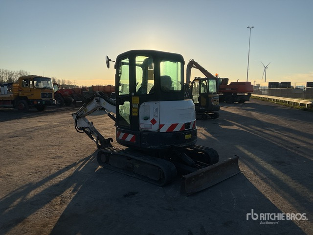 2014 Bobcat E35 (Inoperable) Mini Excavator: <6.6t - Mini pelle: photos 3 2014 Bobcat E35 (Inoperable) Mini Excavator: <6.6t - Mini pelle: photos 3