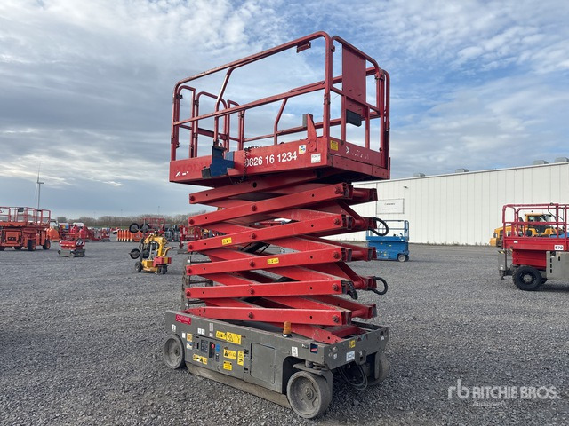 2014 Genie GS-4047 Electric Scissor Lift - Nacelle ciseaux: photos 3 2014 Genie GS-4047 Electric Scissor Lift - Nacelle ciseaux: photos 3