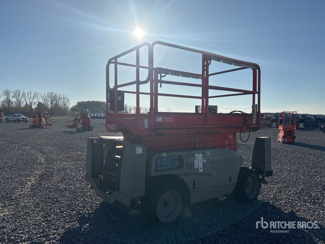 2014 Haulotte COMPACT DX12 Diesel (Inoperable) Scissor Lift - Nacelle ciseaux: photos 1 2014 Haulotte COMPACT DX12 Diesel (Inoperable) Scissor Lift - Nacelle ciseaux: photos 1