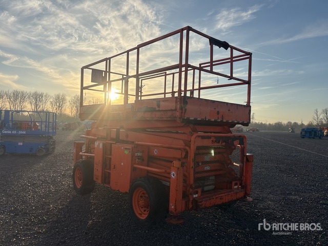2014 Skyjack SJ8841 Diesel Scissor Lift - Nacelle ciseaux: photos 3 2014 Skyjack SJ8841 Diesel Scissor Lift - Nacelle ciseaux: photos 3
