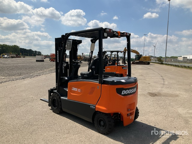 2024 Doosan B35X-7 PLUS (Unused) Electric Forklift - Chariot élévateur électrique: photos 3 2024 Doosan B35X-7 PLUS (Unused) Electric Forklift - Chariot élévateur électrique: photos 3